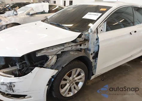 2015 Chrysler 200 Limited из США, поврежденный, VIN 1C3CCCABXFN532684